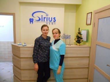 Наша заботливая медсестра Юлия с нашей довольной пациенткой Натальей зарядились позитивными эмоциями
